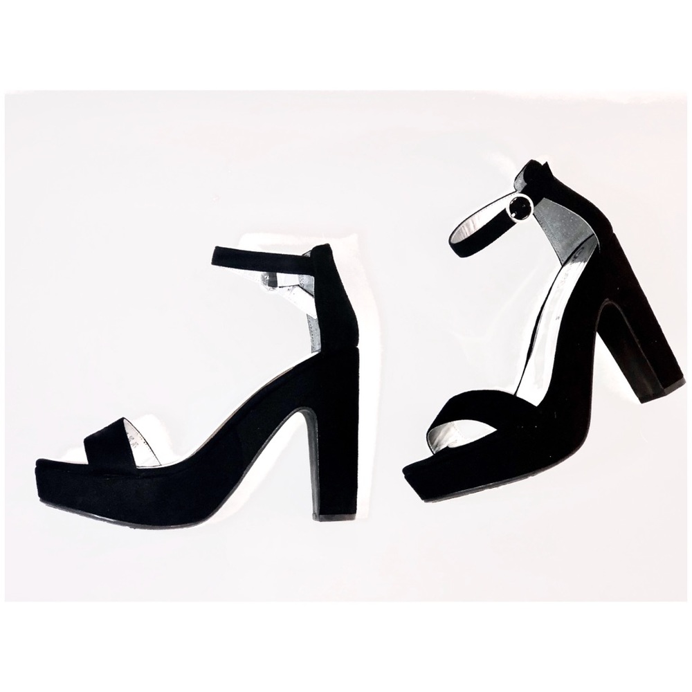 NWOT|Carlos Santana Java Block Heel